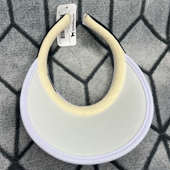 The Black Dog Ladies Fit Visor Clip On White Hat Golf Preppy Est. 1971 NWT V - Picture 4 of 7